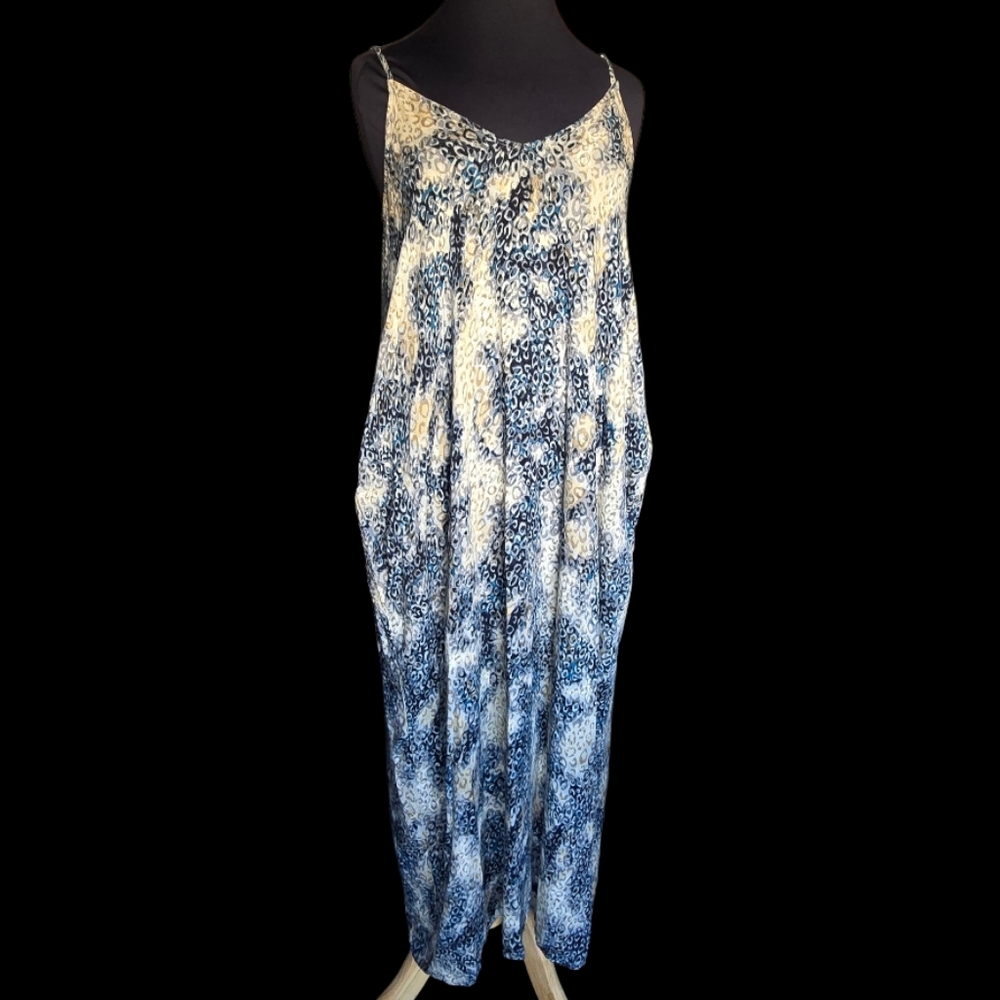 Love Stitch Blue and Cream Sleeveless Maxi Dress Size S/M